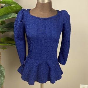 Blue, fitted, peplum top. S